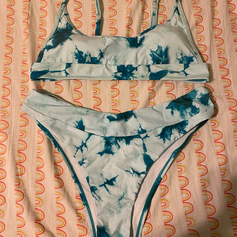 SHEIN Blue Tie-Dye Bikini